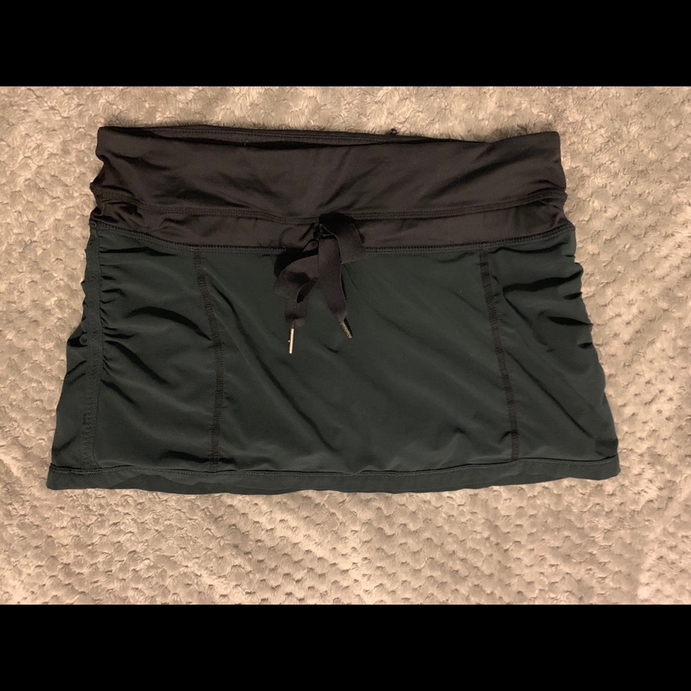 Lululemon size 2 skort